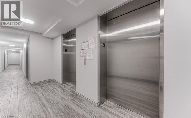 Building Photo - 275 Larch St