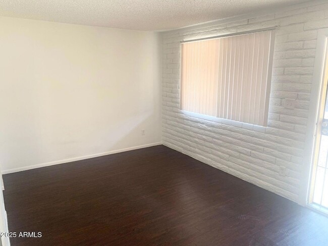 Foto del edificio - 6741 N 45th Ave