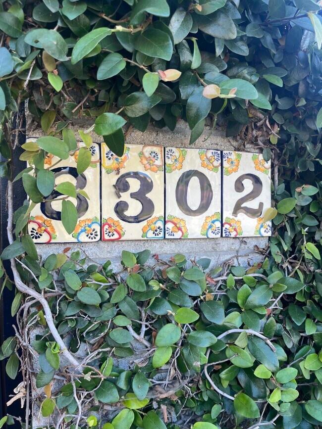 Foto del edificio - 8302 S Sepulveda Blvd