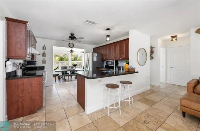 Foto del edificio - 4540 SW 28th Terrace