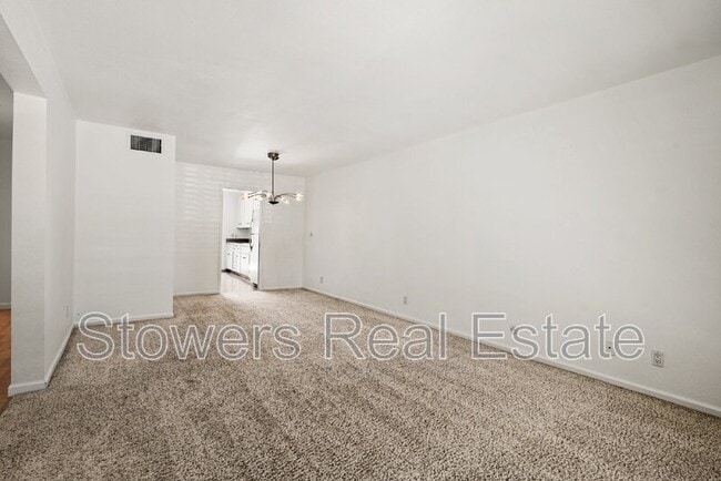 Foto del edificio - 1714 Parkside Dr