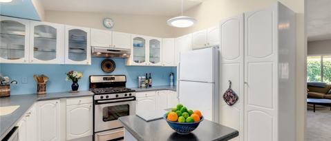 Foto del edificio - 23970 Deerfern Ave
