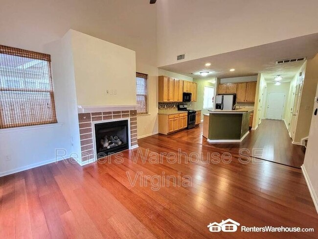 Building Photo - 1420 Dure Rd