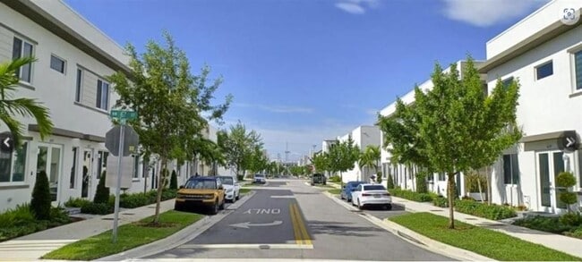 Building Photo - 6667 NW 102nd Path