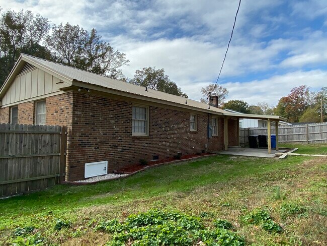 Building Photo - 7312 Ryan St