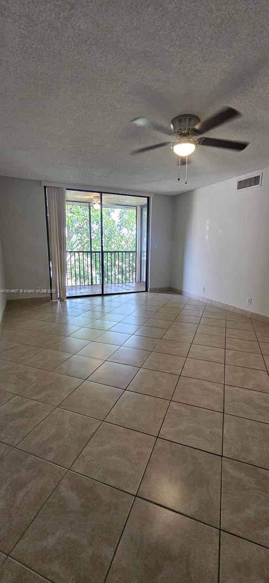 Building Photo - 10451 W Broward Blvd