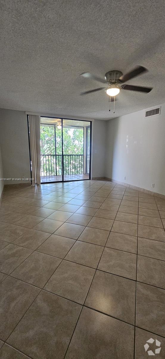 Building Photo - 10451 W Broward Blvd