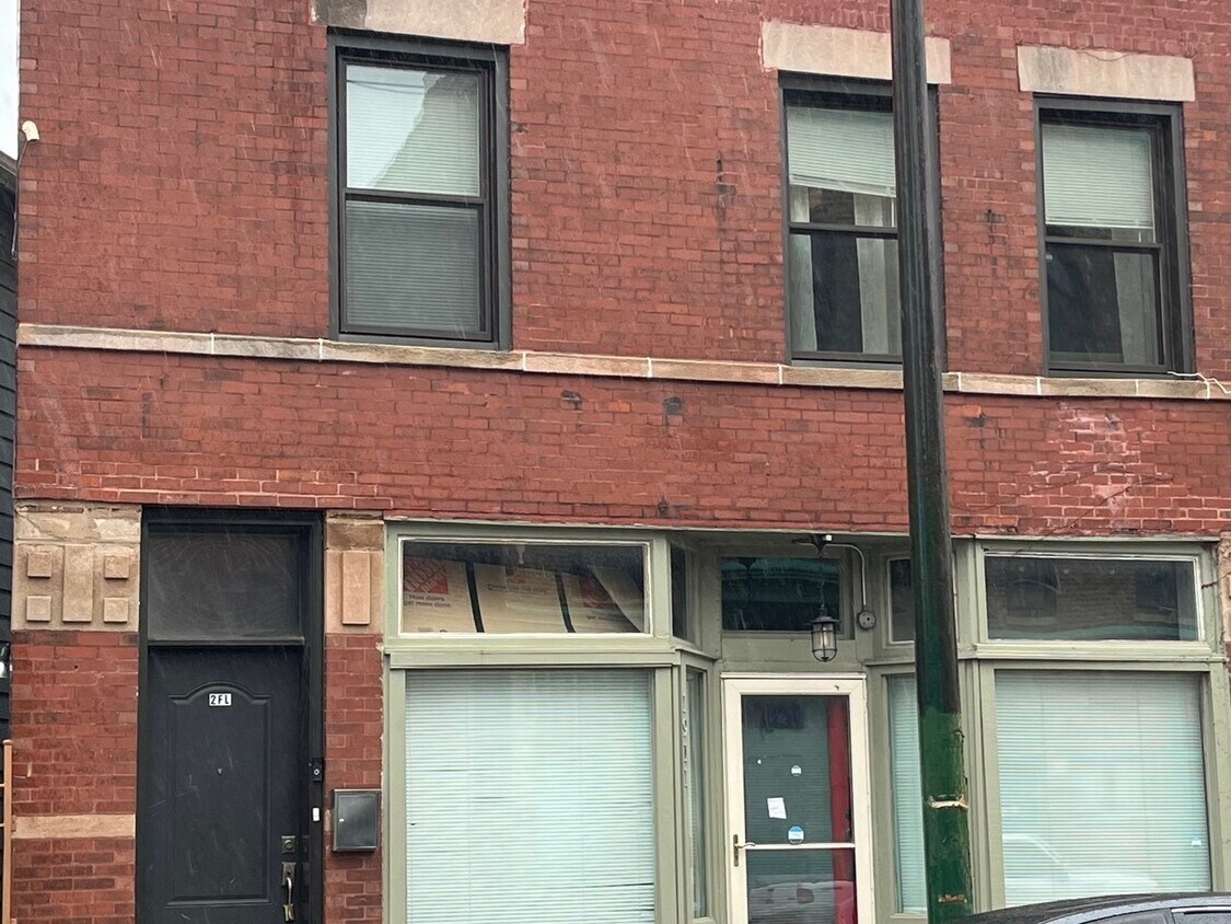 Foto principal - 1911 S Canalport Ave
