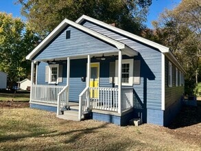 Building Photo - 217 Skyland Ave