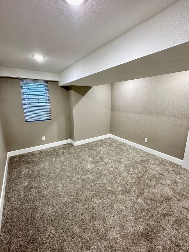 Foto del edificio - 1466 Reed St