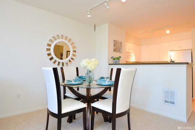 Foto del edificio - 8100 Oceanview Terrace
