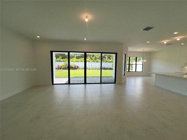 Foto del edificio - 9172 Silver Marsh Ln
