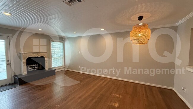 Photo - 5505 Live Oak St Townhome