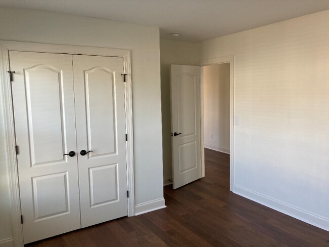 Foto del edificio - 833 Poplar St