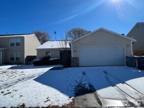 Building Photo - 1813 W Dew Mist Dr