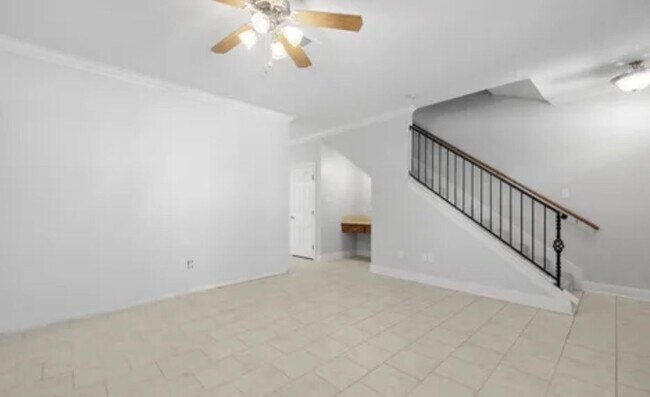 Foto del edificio - 10600 Lakes Blvd