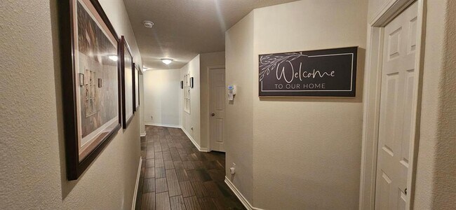 Foto del edificio - 12423 York Bend Ln
