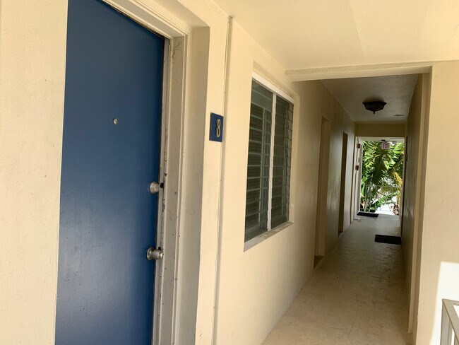 Building Photo - 223 Antilla Ave