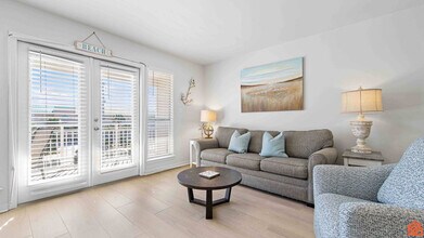 Building Photo - 3191 Scenic Hwy 98