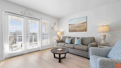 Building Photo - 3191 Scenic Hwy 98