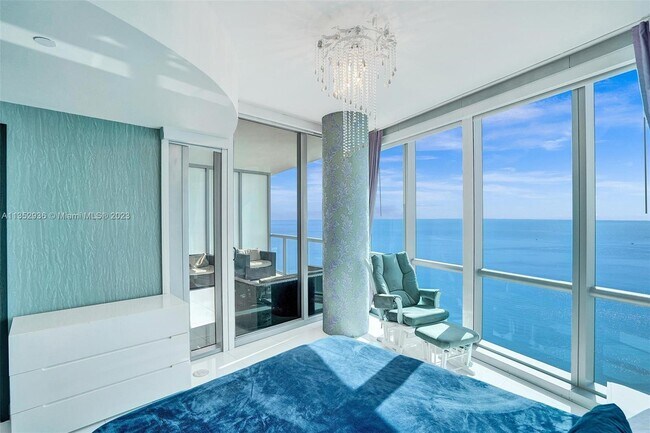 Foto del edificio - 17121 Collins Ave