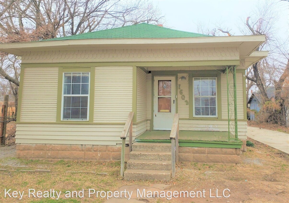 Primary Photo - 3 br, 1 bath House - 1603 NW 1st St