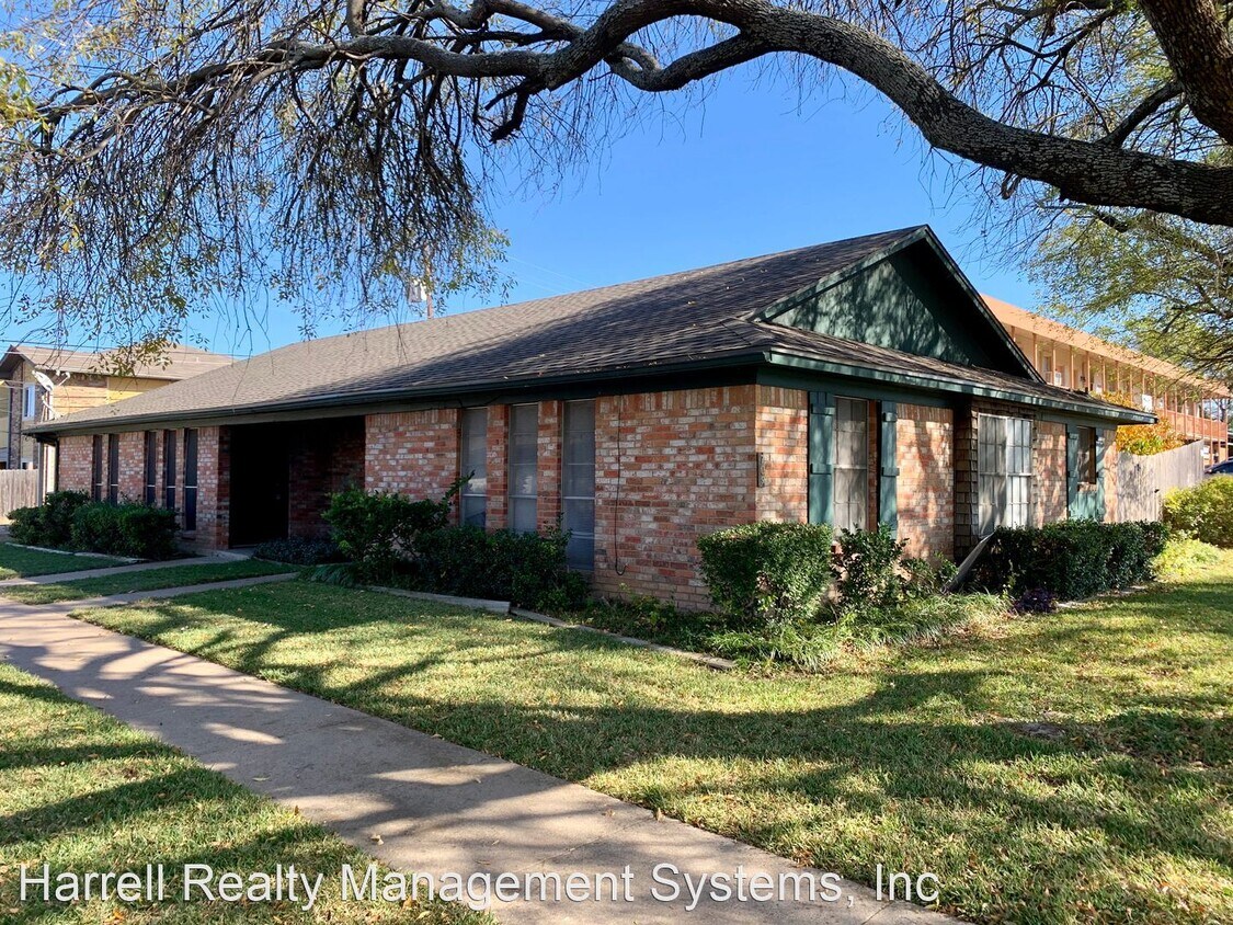 Primary Photo - 2 br, 1 bath House - 715 Rambler Drive