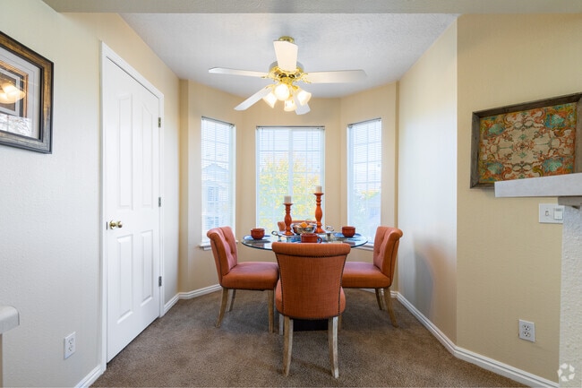 Interior Photo - Sterling Pointe Apartments
