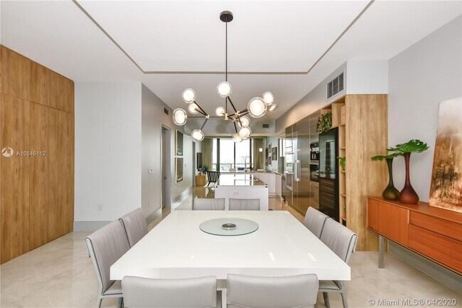 Foto del edificio - 5500 Island Estates Dr