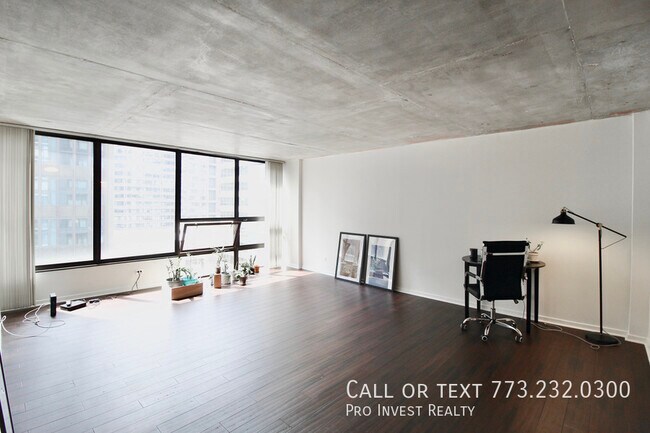 Foto del edificio - 230 E Ontario St