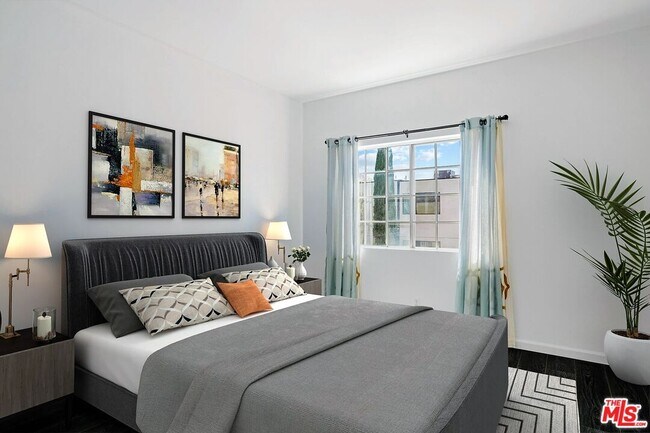 Foto del edificio - 850 N Poinsettia Pl