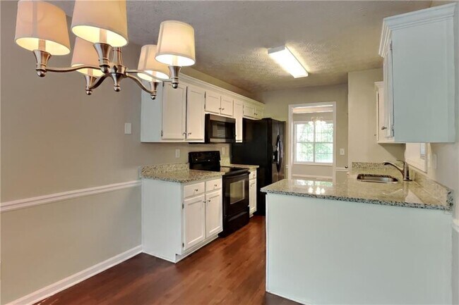 Building Photo - 3945 Piper Glen Dr NE