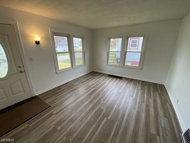 Building Photo - 2 br, 1 bath House - 143 Amos St