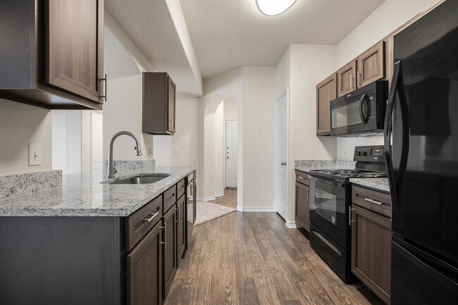Foto del edificio - 501 E Stassney Ln