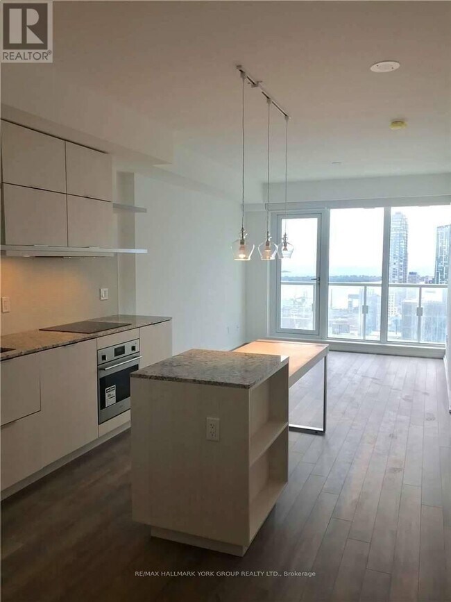 Photo du bâtiment - 197 Yonge St