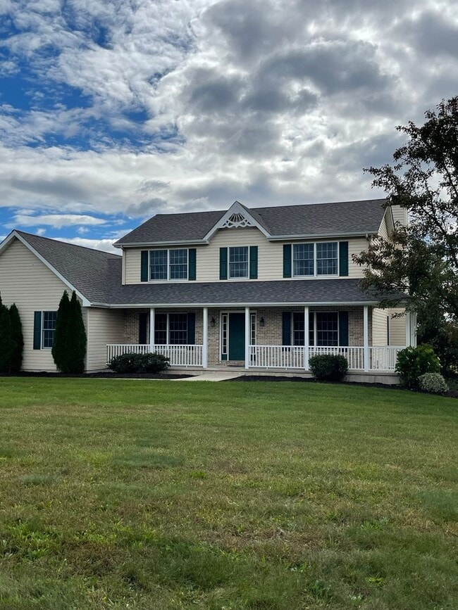 Building Photo - COMING SOON - Country Setting located betw...