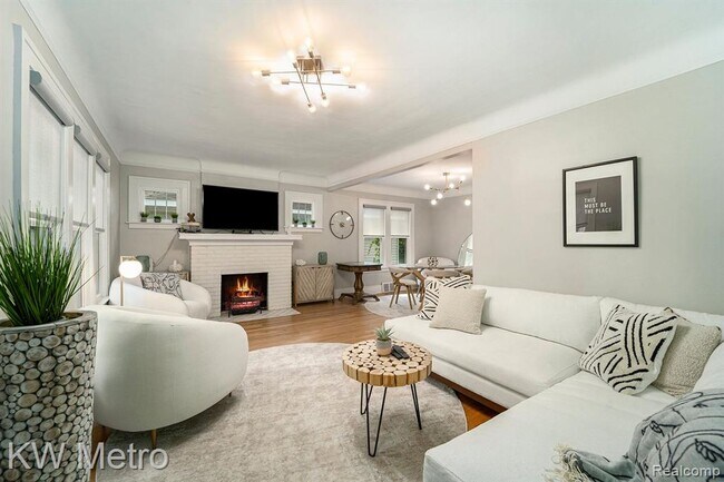 Foto del edificio - 67 Kensington Blvd