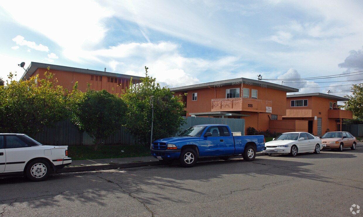 Primary Photo - Bay Port Apartments