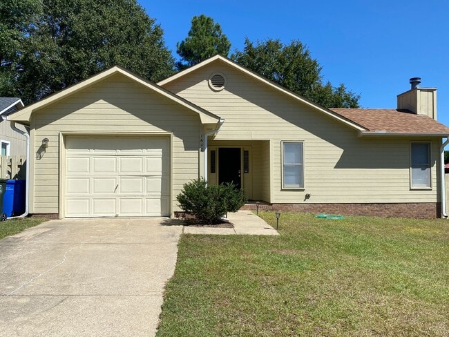 Building Photo - Like new home for rent