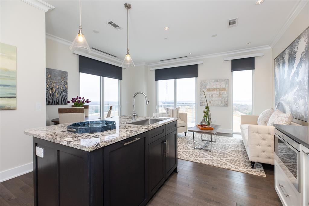 Foto principal - 2800 Lakeside Pkwy