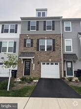 Building Photo - 10604 Sheffield Gln Ln