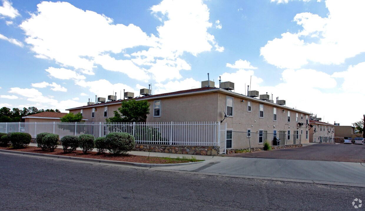 Foto del edificio - Laguna Apartments