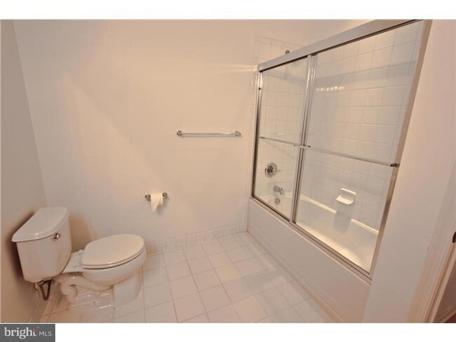Photo - Modern 1 Bed Condo at The Grande | Garage Parking + Resort Amenities | Walk to Fayette St