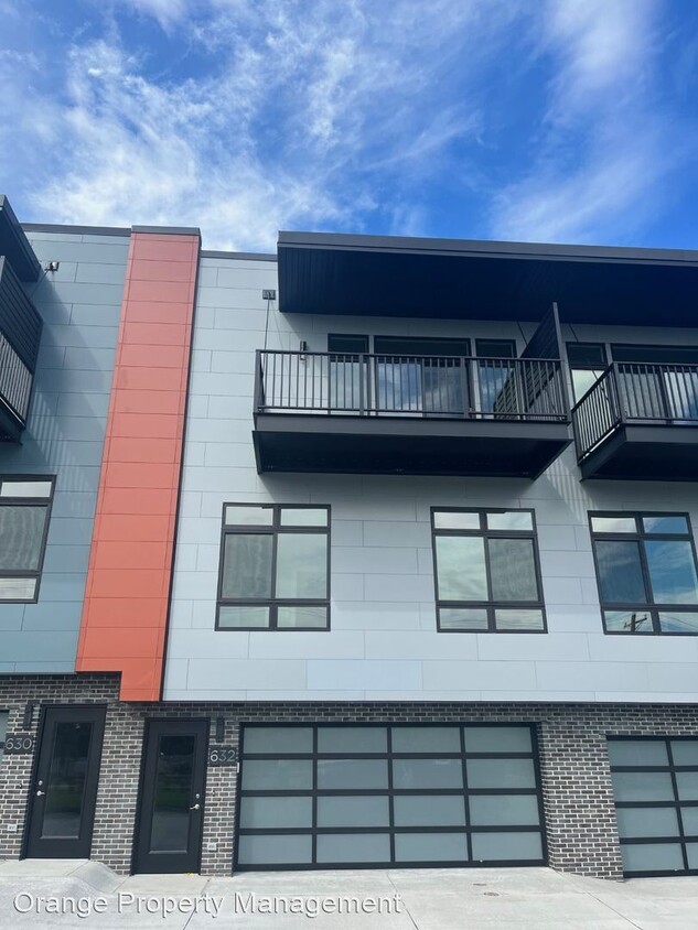 Foto principal - 3 br, 2.5 bath House - 632 N 46th St