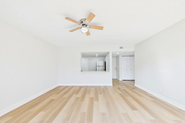 Building Photo - The Dunes