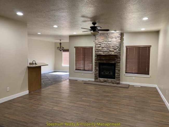 Foto del edificio - 4 bedroom in Herriman UT 84096