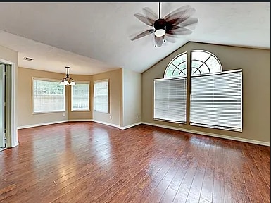 Foto del edificio - 637 Greencove Terrace
