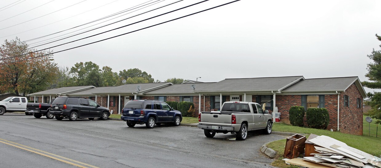 Foto del edificio - 308 Central Church Rd