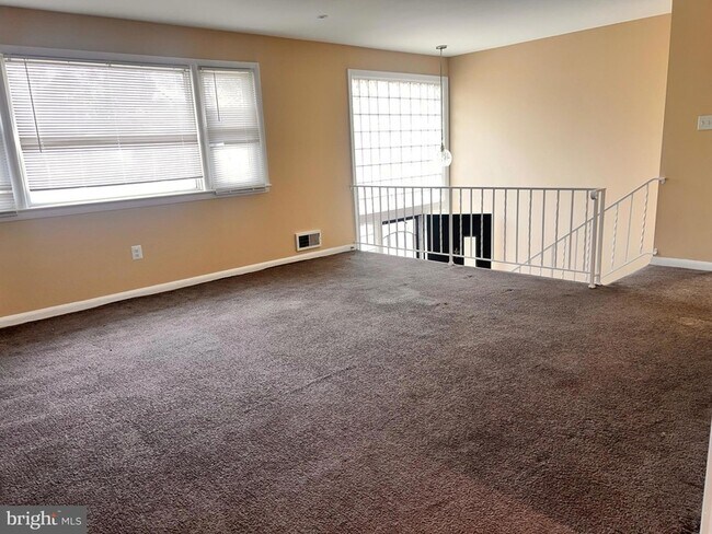 Foto del edificio - 1400 Iron Forge Rd