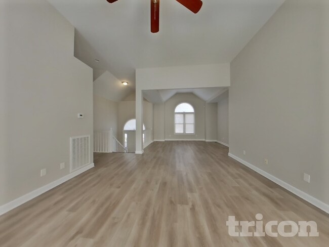 Building Photo - 4932 Tulip Grove Ln